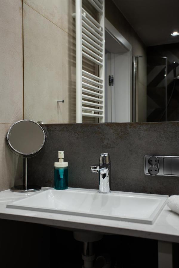 Luxurycity Apartment With Terrace ヴロツワフ エクステリア 写真