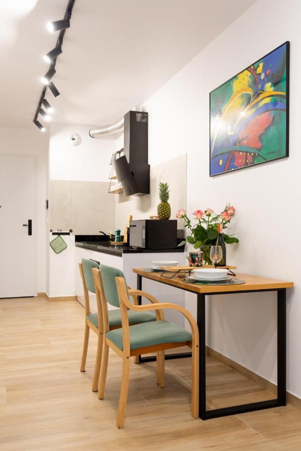 Luxurycity Apartment With Terrace ヴロツワフ エクステリア 写真
